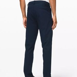 Lululemon men’s 32” Classic commission pants navy